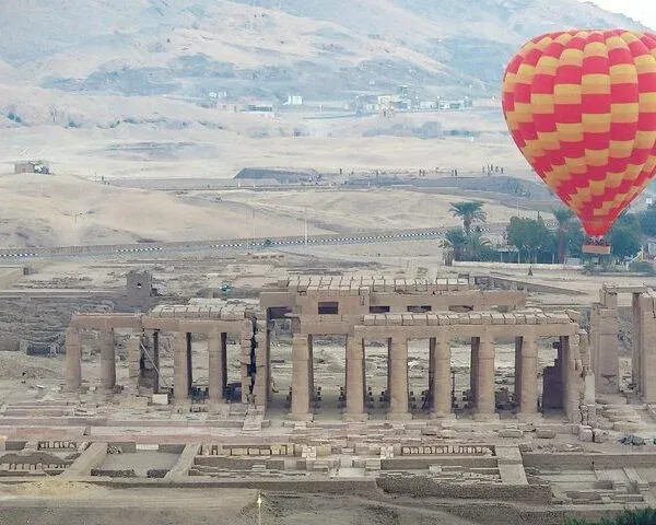 Cairo and Luxor Tour from Hurghada by Air